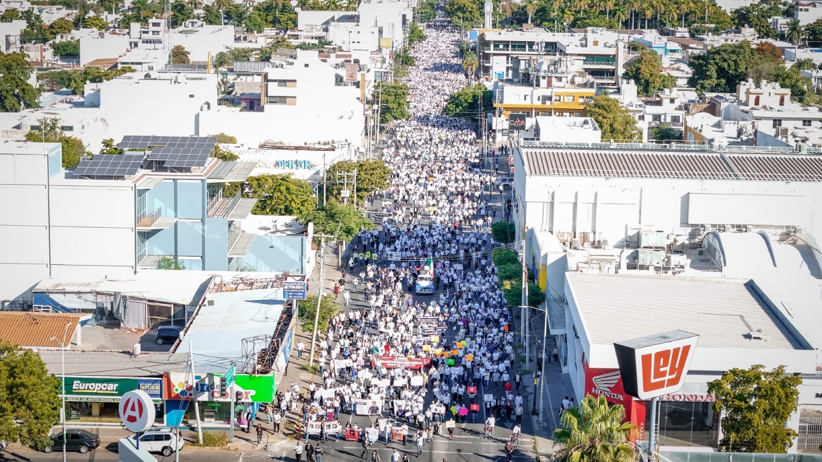 Culiacán sale otra vez a exigir paz 🪧🕊️