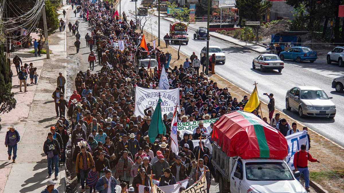 Miles de indígenas exigen justicia y seguridad en masiva marcha en Chiapas
