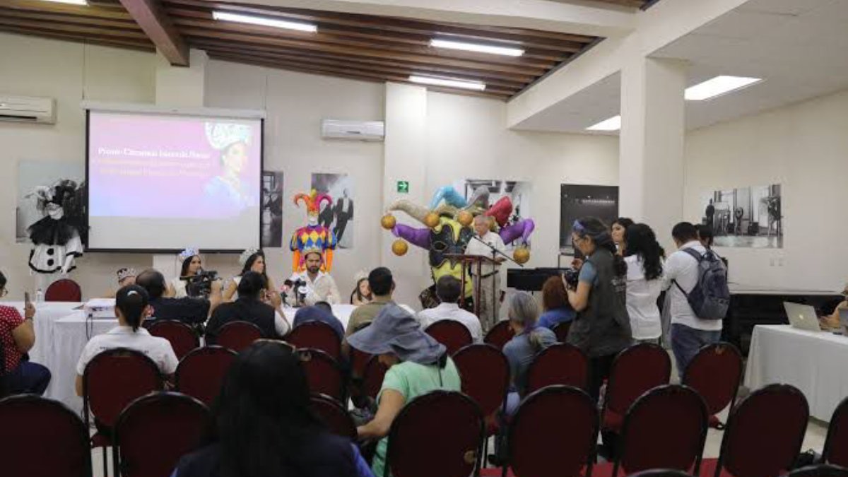 Alcanza récord de participación Premio Clemencia Isaura de Poesía 2025 en Mazatlán