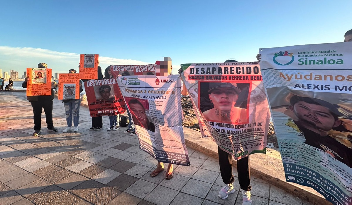 ‘Regrésenlos’, se plantan en Malecón de Mazatlán como recordatorio de que sus familiares no han vuelto a casa