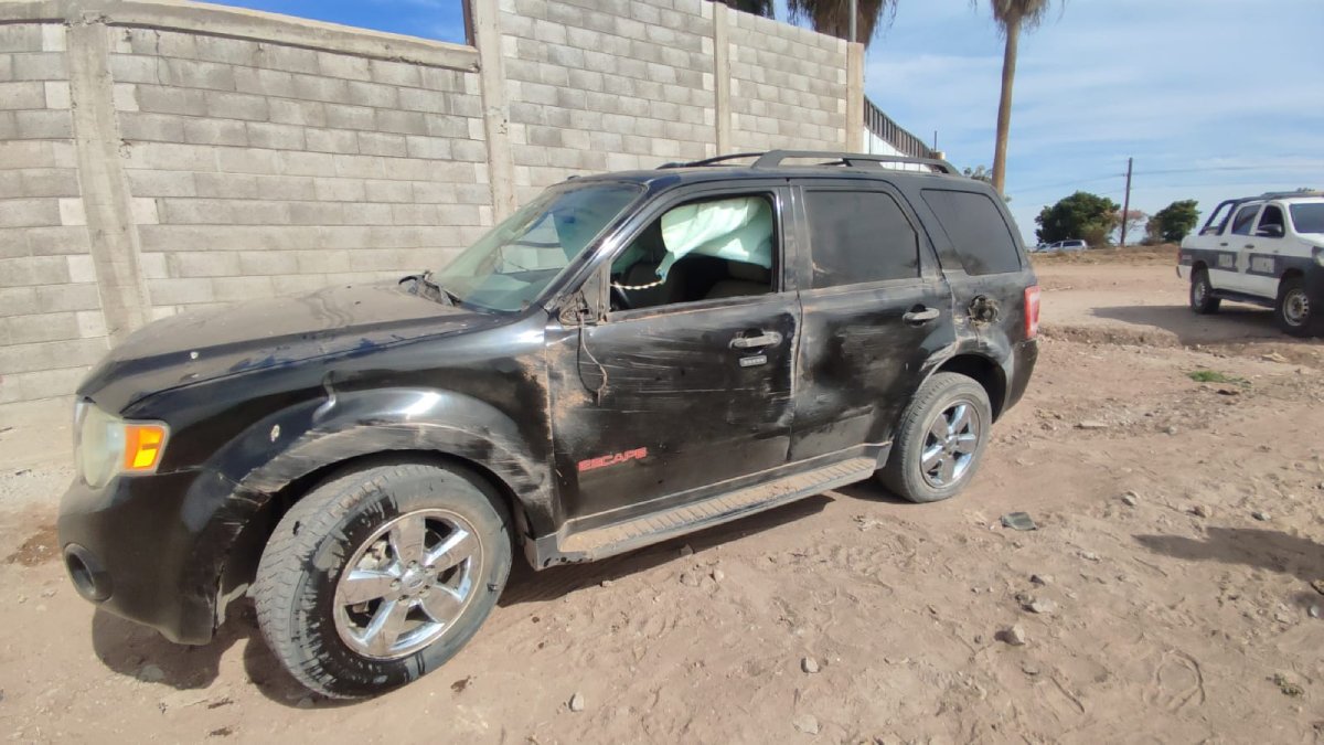 Familia de seis integrantes sufre volcadura en la carretera estatal Mochis-El Fuerte
