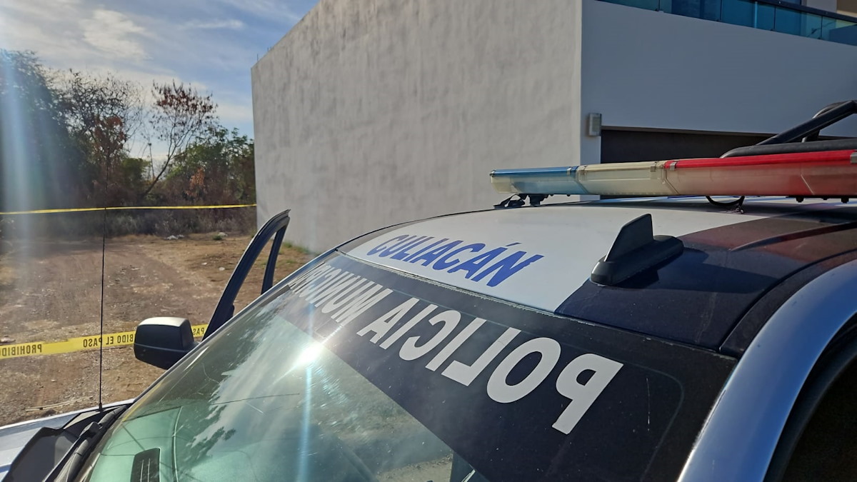 Con impactos de bala en el cráneo encuentran asesinado a un hombre en la Isla Musala de Culiacán