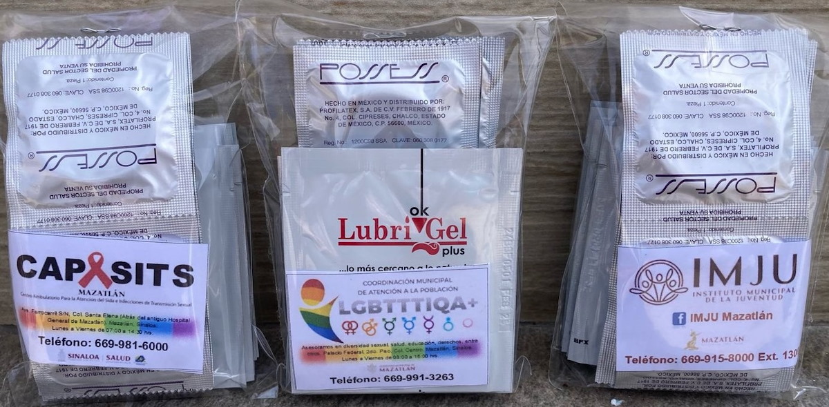 Coordinación municipal LGBTQ+ de Mazatlán llama a la diversión responsable regalando ‘kits carnavaleros’