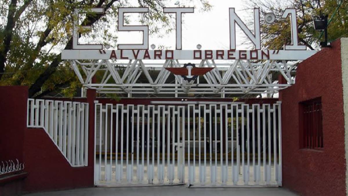 ¡Falsa alarma! Estudiante lleva réplica de arma y causa pánico en secundaria de Tamaulipas