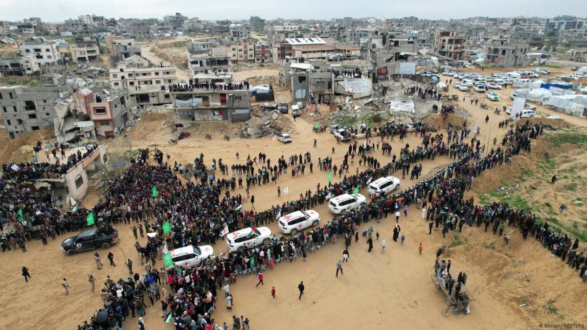 Hamás entrega a la Cruz Roja los cuerpos de cuatro rehenes israelíes