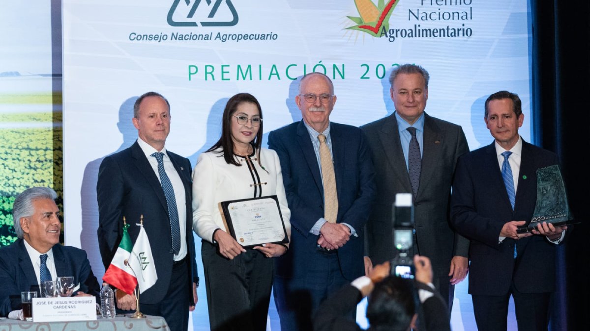 PURP pone en alto a Guasave y a Sinaloa; felicita Cecilia Ramírez al Premio Nacional Agroalimentario 2024