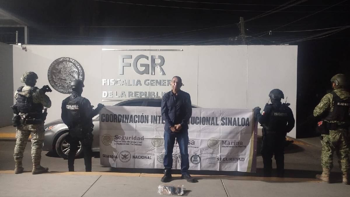 ¡Traía una calibre 9mm! Aseguran a sujeto armado en Culiacán