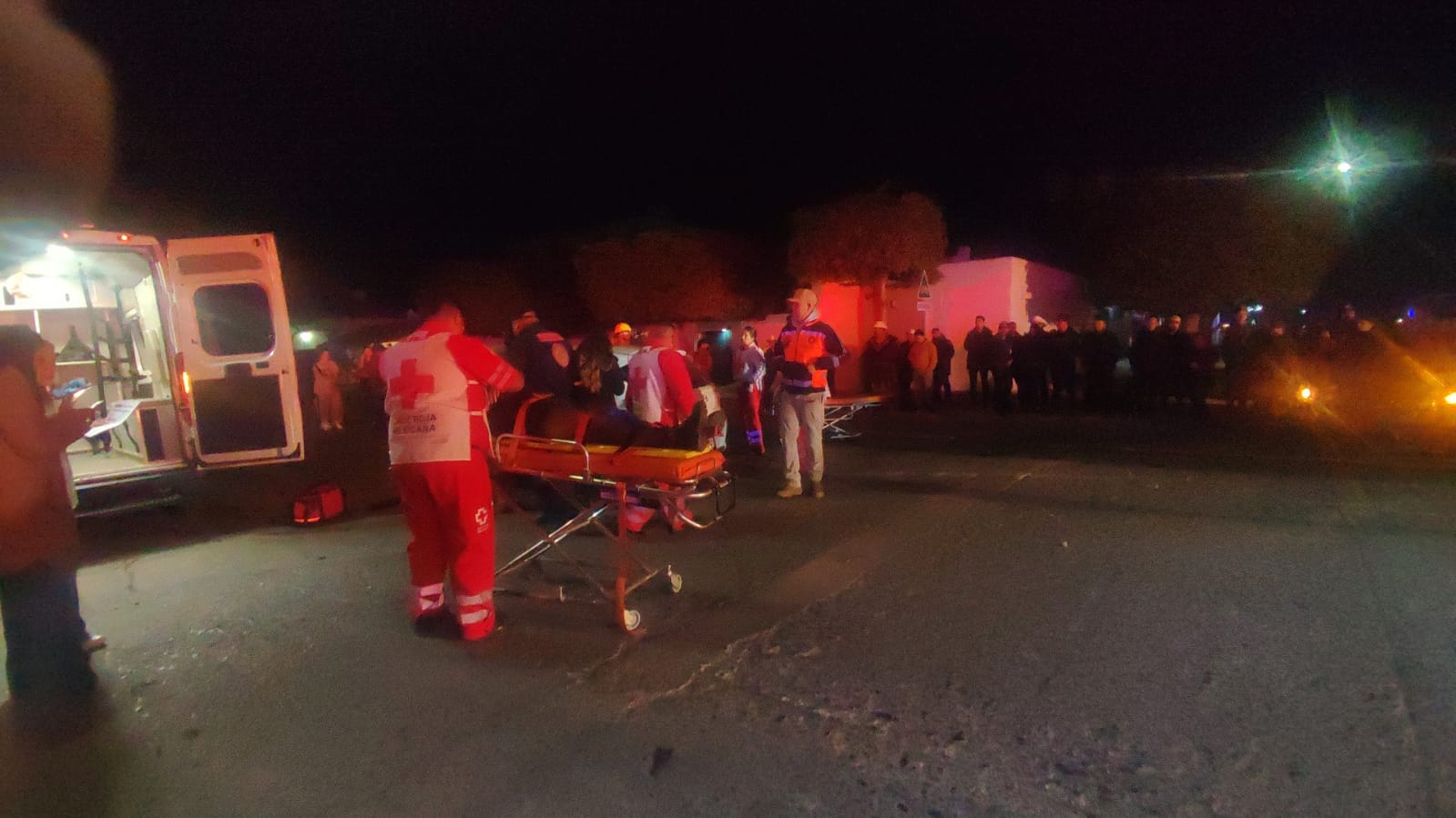 Cinco personas resultan lesionadas en fuerte accidente en Los Mochis