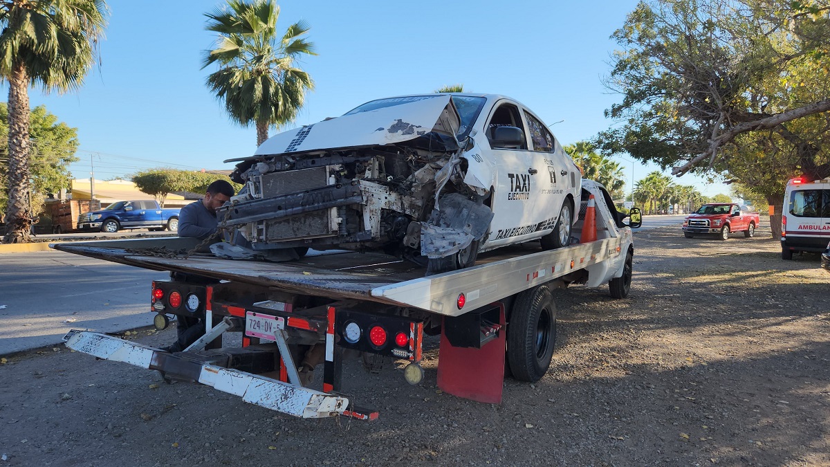 Se accidenta taxista sobre la Mochis- Topolobampo