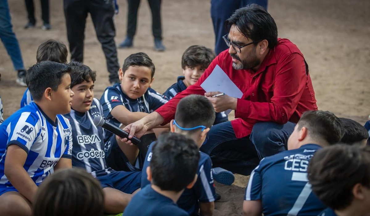 Vamos a construir una cancha de futbol para los niños, niñas y jóvenes de Universidad 94: Gámez Mendívil