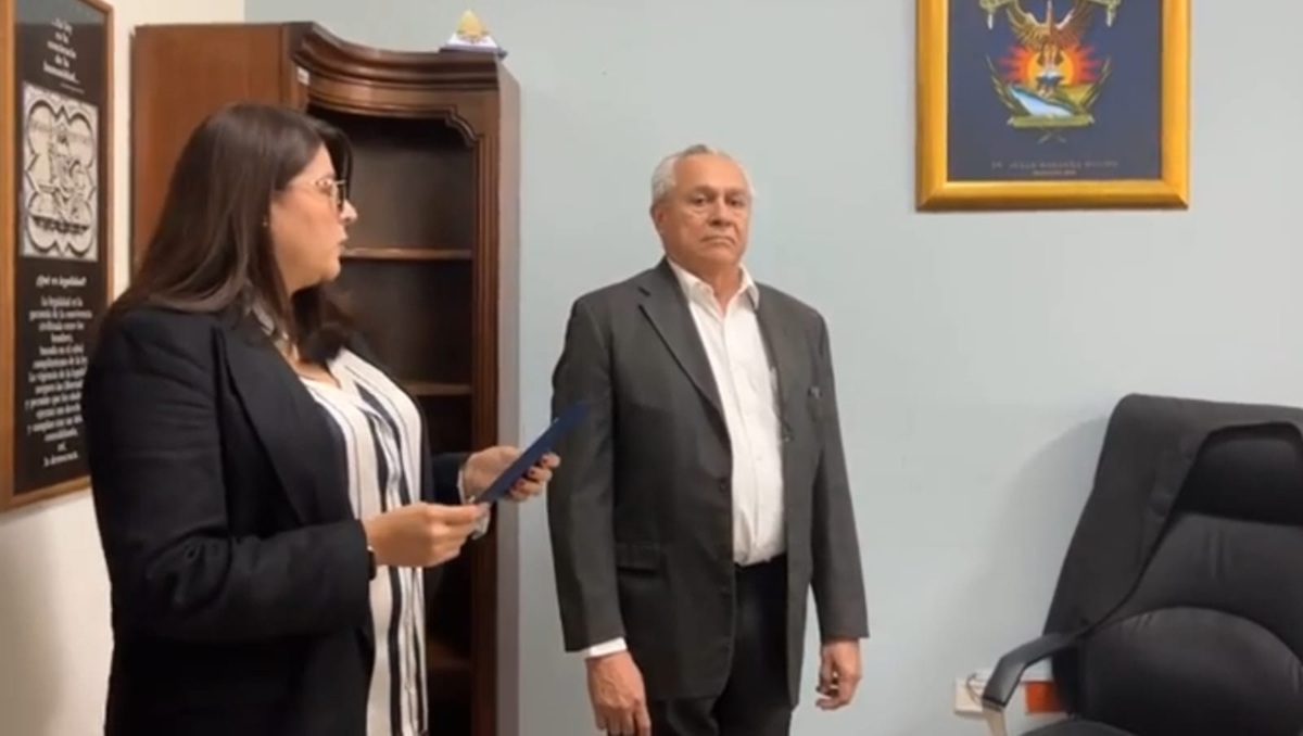 ¡Regresa! Alfonso Carlos Ontiveros Salas rinde protesta, de nuevo, como director de Asuntos Jurídicos de la UAS