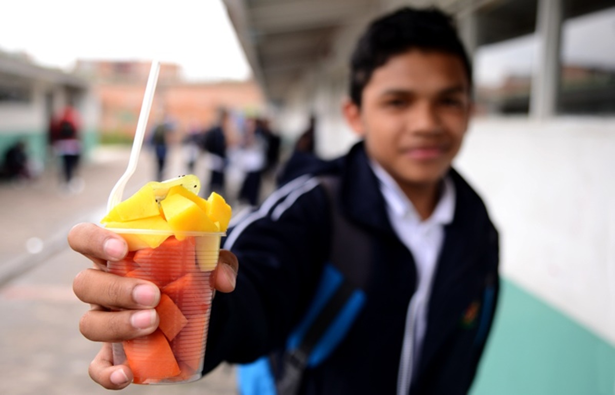 Bye comida chatarra: Estos son los alimentos prohibidos por la SEP en las ‘tienditas’ escolares