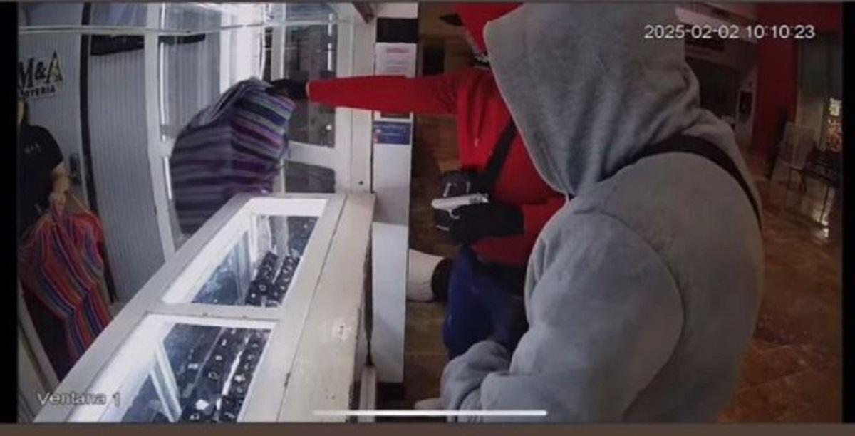 ¡Quedaron grabados en video! Asaltantes de robo millonario en joyería de La Campiña