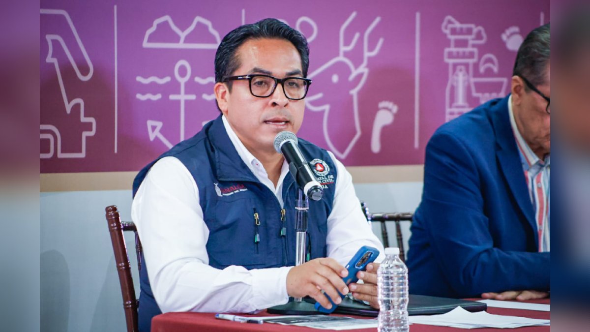 Lesionados en choque de autobús de pasajero y tráiler, ya fueron dados de alta y trasladados a sus destinos: Roy Navarrete