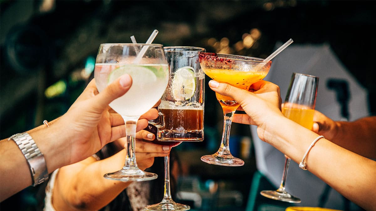 Iniciativa legislativa: ¡Hasta los 21 años! Proponen aumentar la edad para el consumo de bebidas alcohólicas
