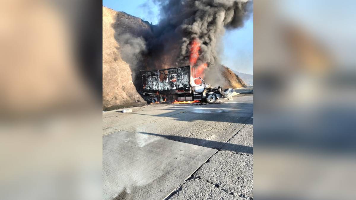 Accidente en carretera de Zacatecas: Choque entre cinco tráileres deja dos muertos