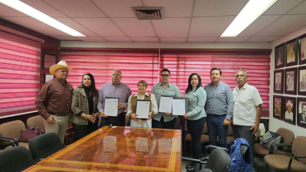 Con Guasave y Sinaloa municipio, firma Coepriss convenios de colaboración