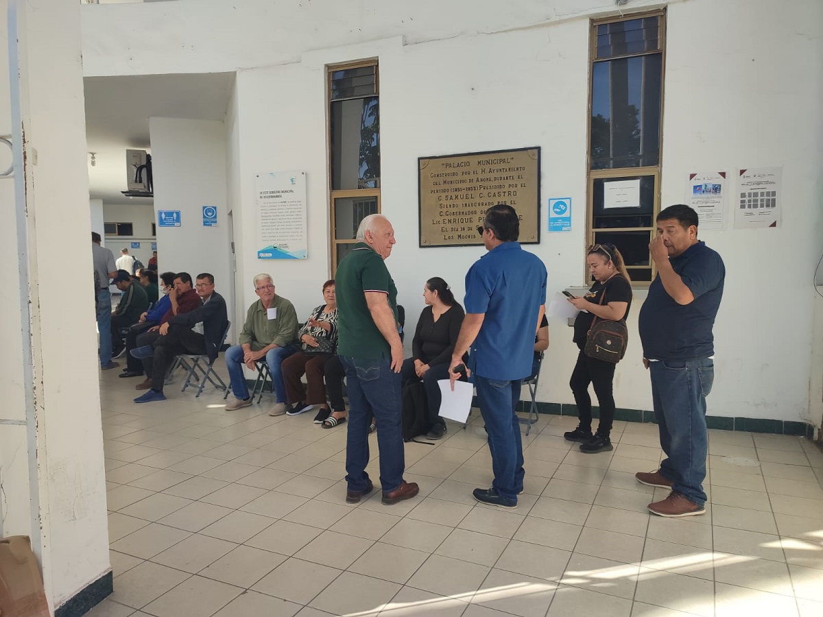 Lucen largas filas en el último día de descuentos del predial por pronto pago en Ahome