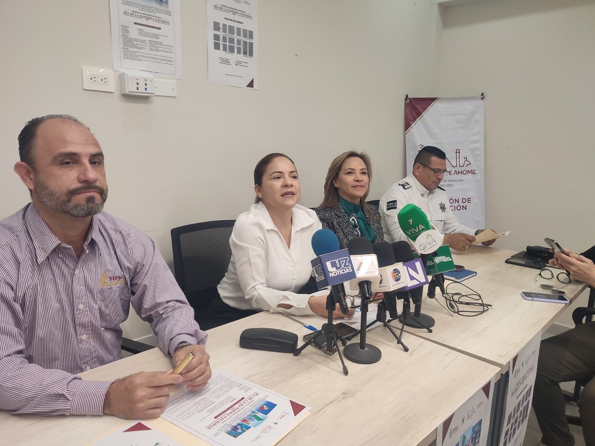 Convocan a instituciones educativas a participar en el desfile del Día de la Bandera en Ahome