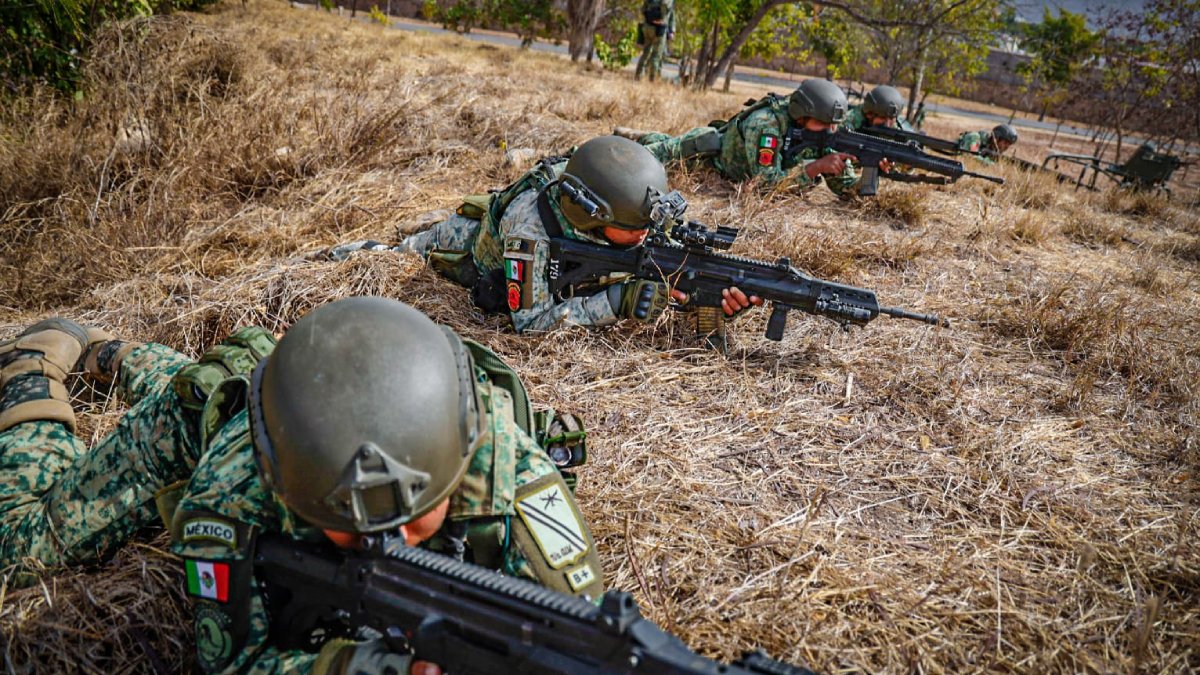 Gobierno de Sinaloa felicita y agradece apoyo del Ejército Mexicano ante la situación de violencia, hoy en su día