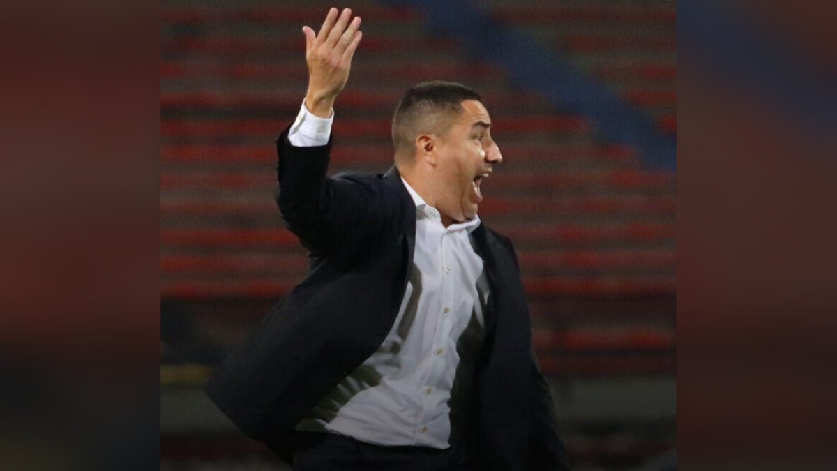 Efraín Juárez podría dirigir a Pumas