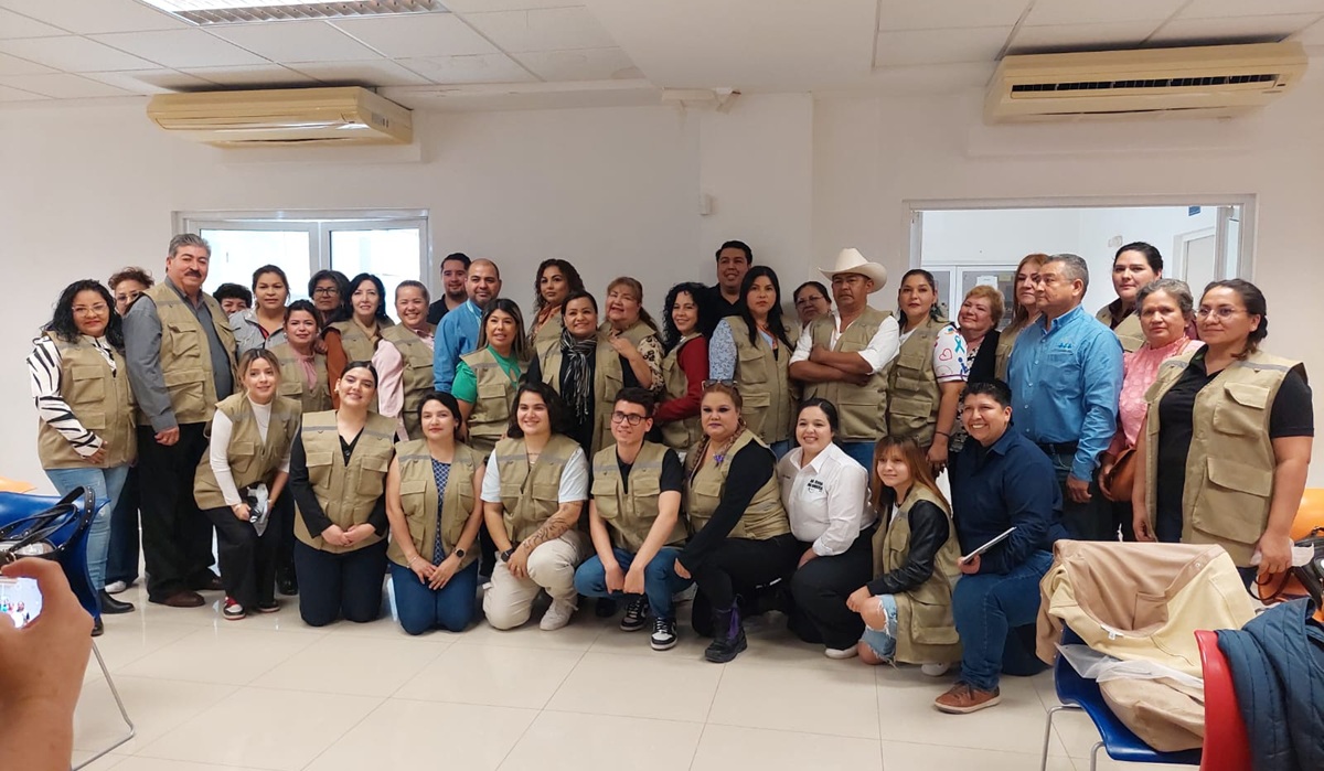 Entregan chalecos como prevención a periodistas y defensores de Derechos Humanos en Ahome