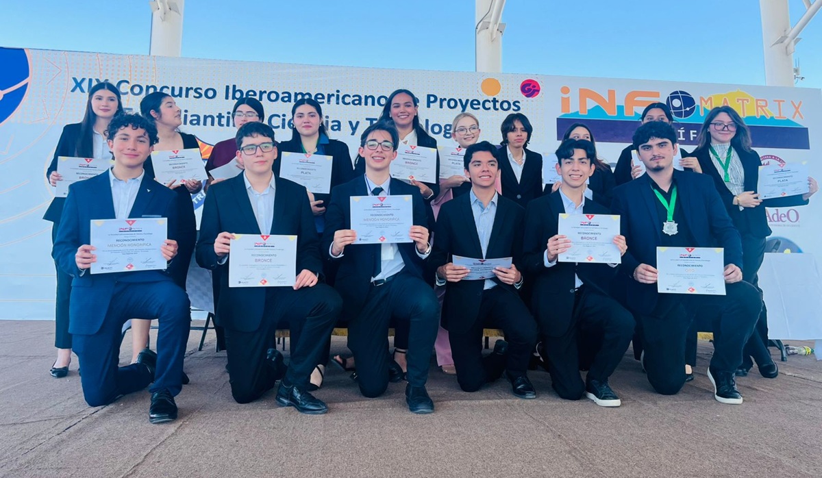 Estudiantes del Colegio Arreguín de Los Mochis ganan pase a Infomatrix Nacional e Iberoamericano