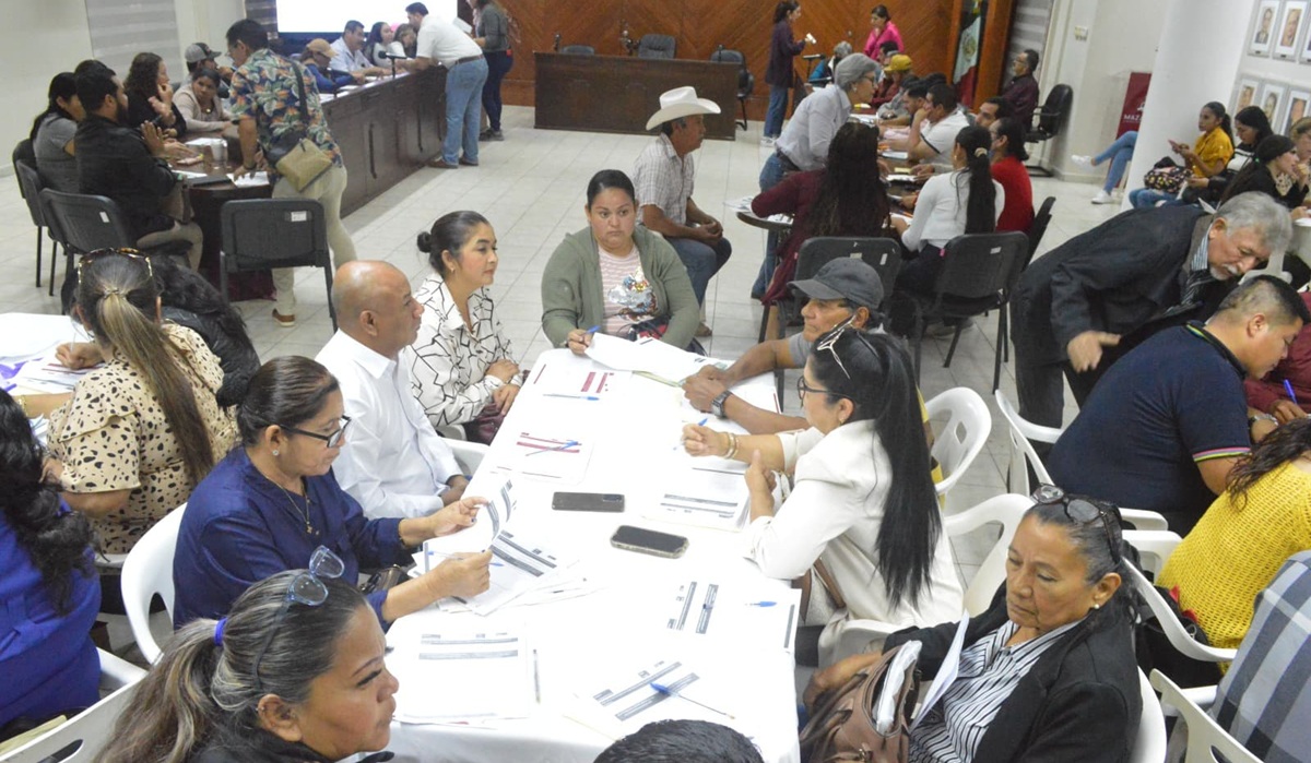 Toman en cuenta a síndicos y comisarios para realizar el foro “Mazatlán Rural Fortalecido”