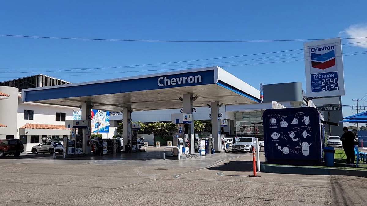 SONDEO | Sinaloenses a favor de la propuesta de la presidenta para que gasolina cueste máximo 24 pesos