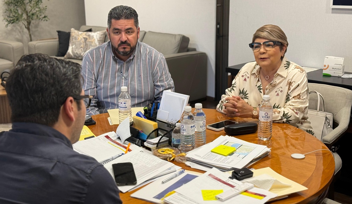 Entrega Guasave al estado banco de proyectos; piden pavimentos, agua y drenajes