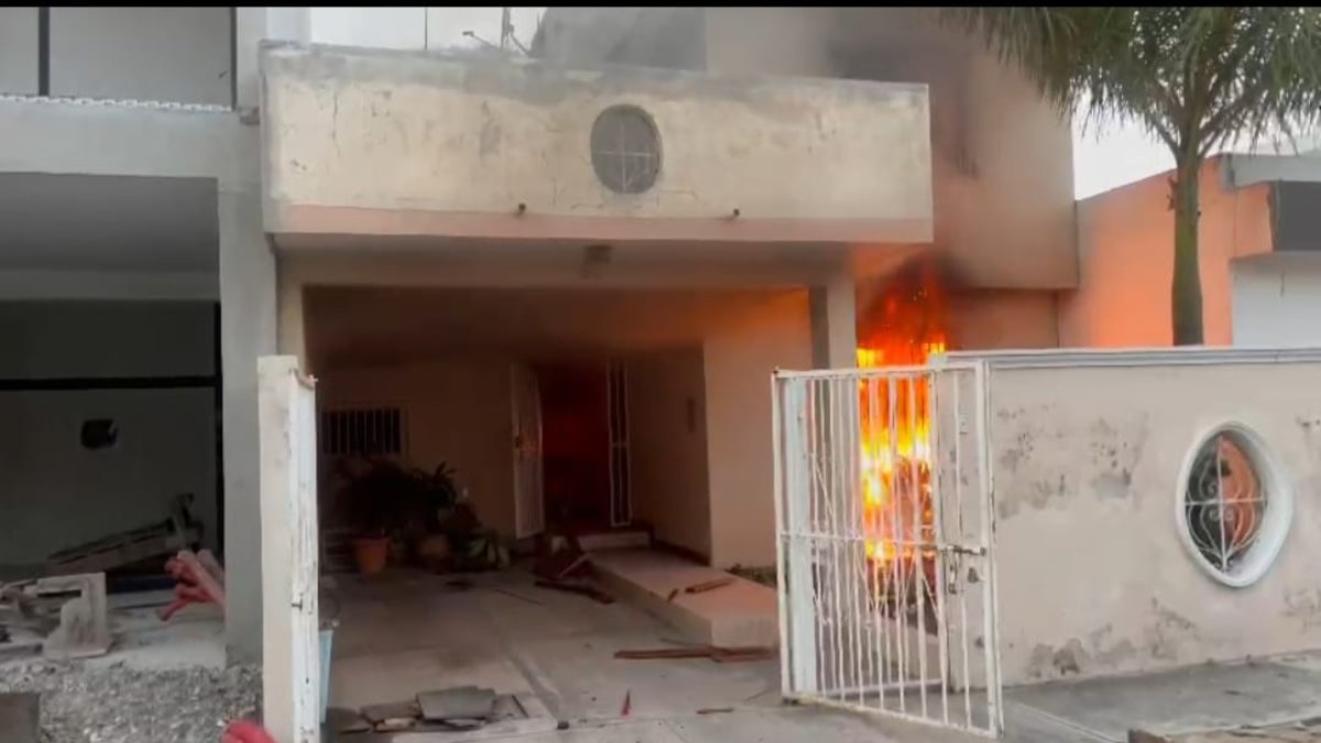 Se registra un incendio en el fraccionamiento Alameda por acumulación de gas en Mazatlán