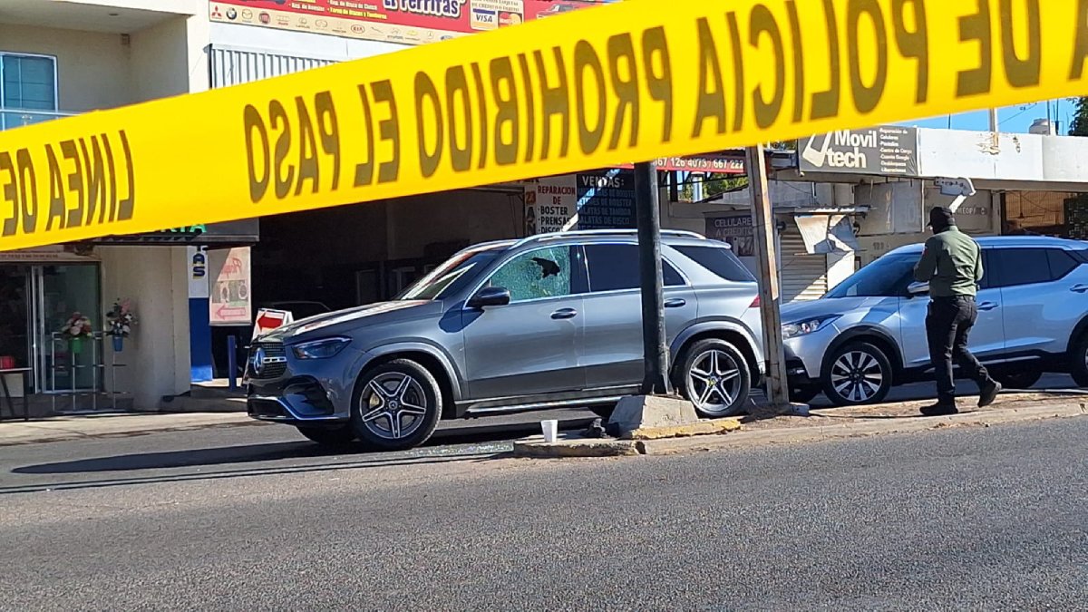 “Robacarros” intenta despojar una camioneta de lujo…¡a un escolta armado! y resulta herido, en Culiacán