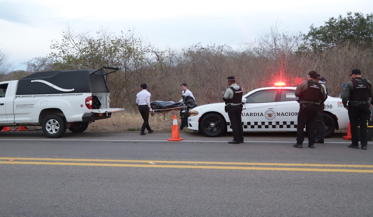 Localizan a dos hombres sin vida envueltos en cobijas en la Mazatlán–Durango; suman siete víctimas en dos días