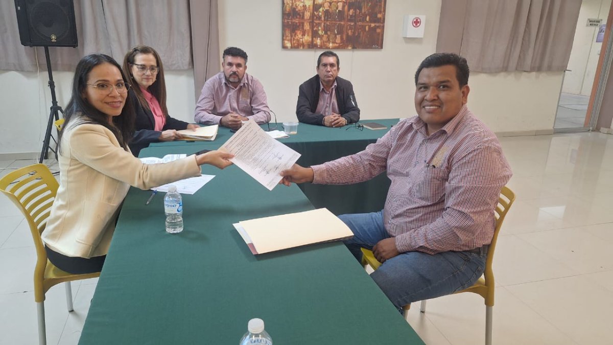 Martín Vega Álvarez, exdiputado local, busca la rectoría de la UAIM