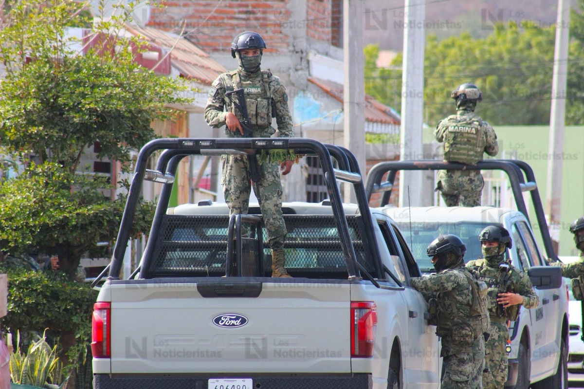 Elementos de la Marina liberan a cuatro personas privadas de su libertad en el fraccionamiento Santa Teresa, en Mazatlán