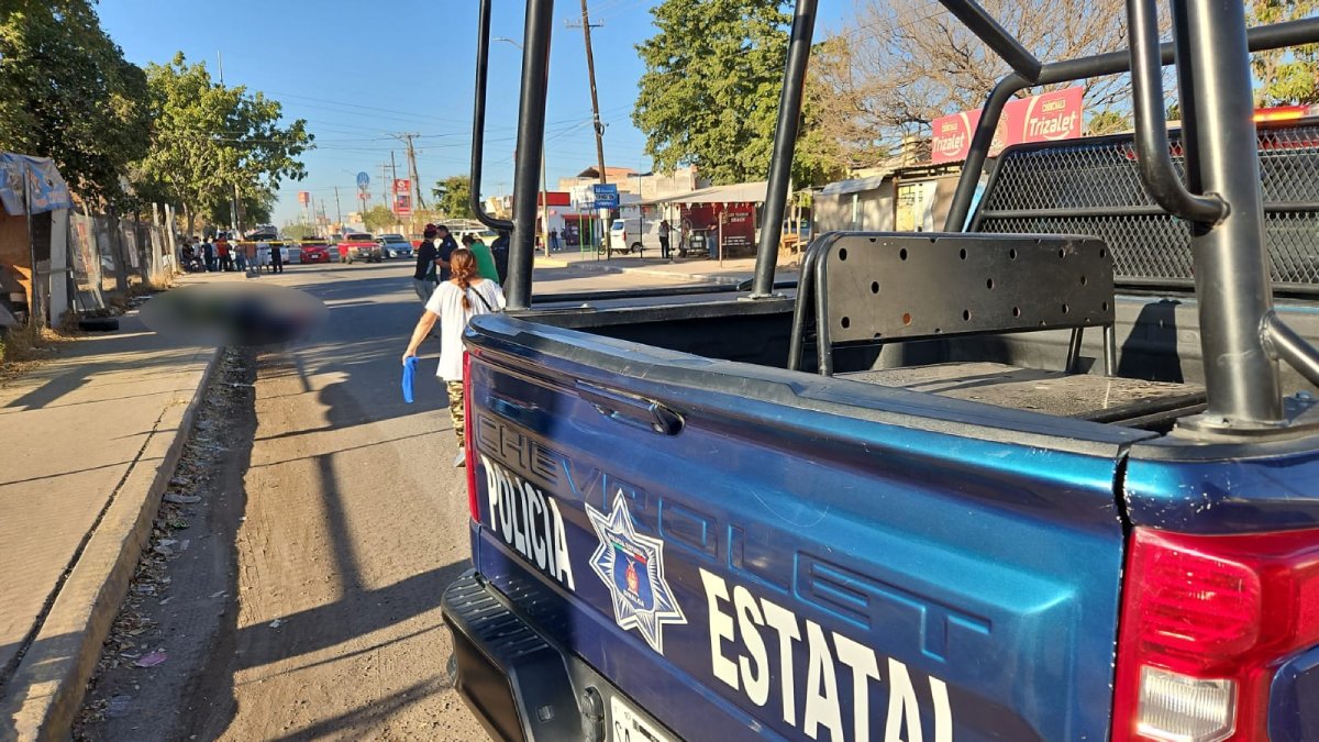 Como Jonathan ‘N’, identifican al hombre que fue asesinado junto a mujer en la Toledo Corro de Culiacán