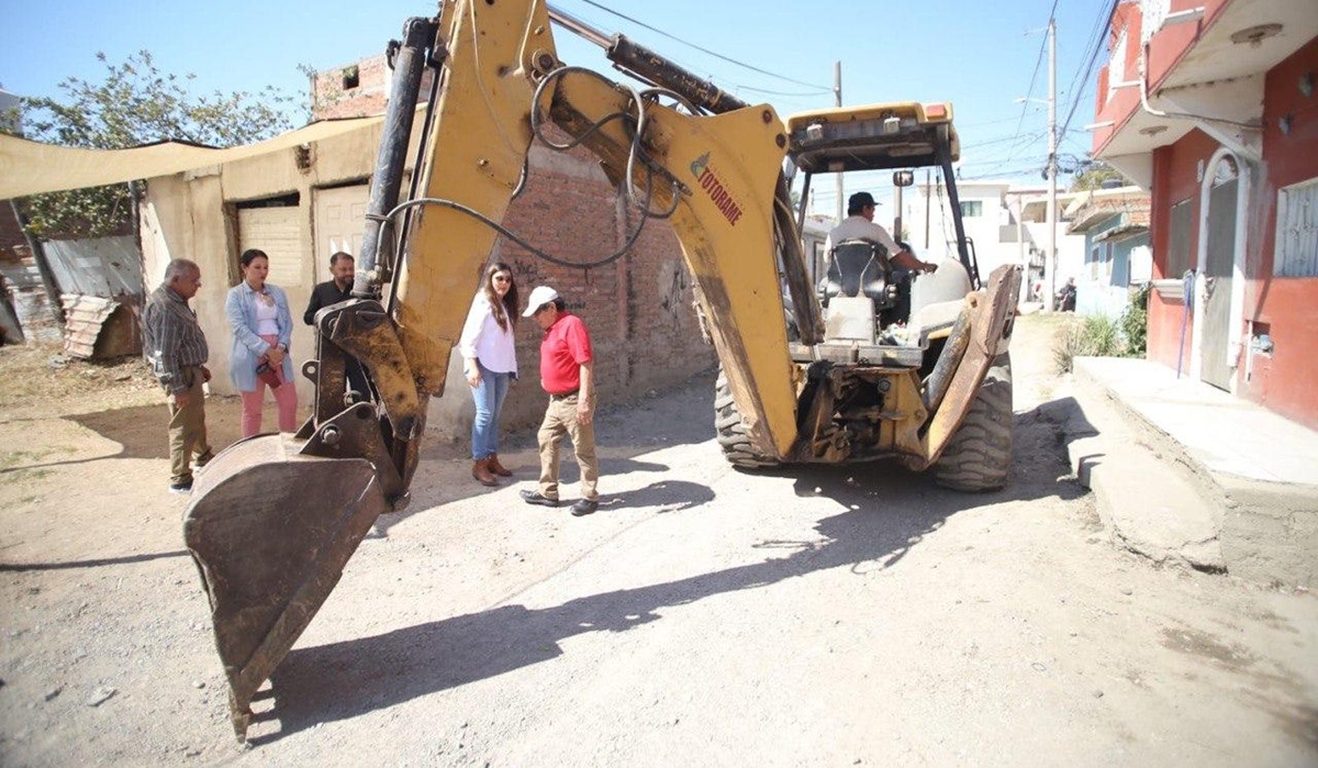 Con 1.15 mdp de inversión, pavimentarán la calle Isla del Carmen de la Luis Echeverría en Mazatlán