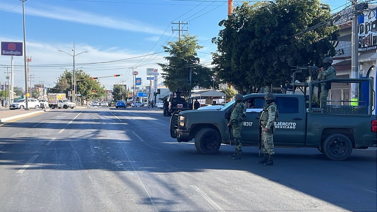 Al menos una persona detenida con un arma corta en Colegio Militar: Gámez Mendívil