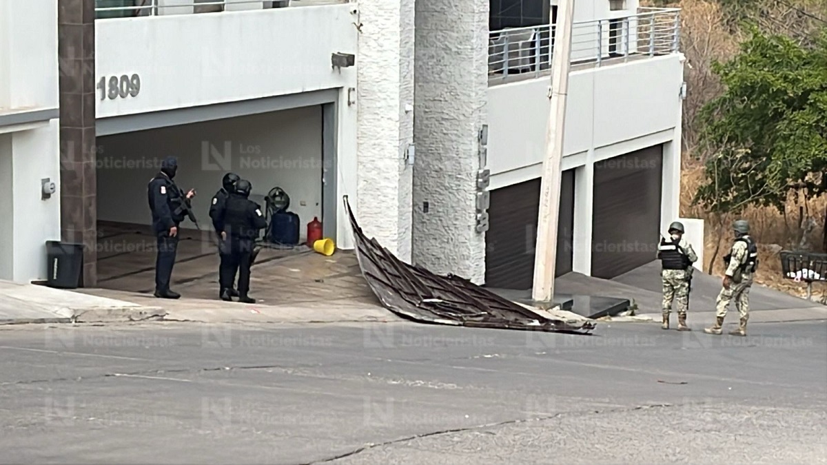 ¡Reventaron los portones! Vandalizan dos viviendas en Colinas de San Miguel en Culiacán