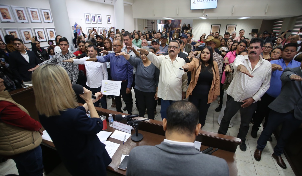 ¡Conócelos! Ellos son los nuevos síndicos municipales que rindieron protesta en Cabildo de Mazatlán
