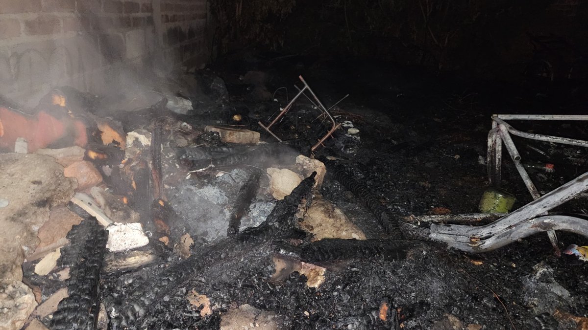 Se incendia vivienda de madera y de cartón en el fraccionamiento Mar de Cortés al oriente de Los Mochis