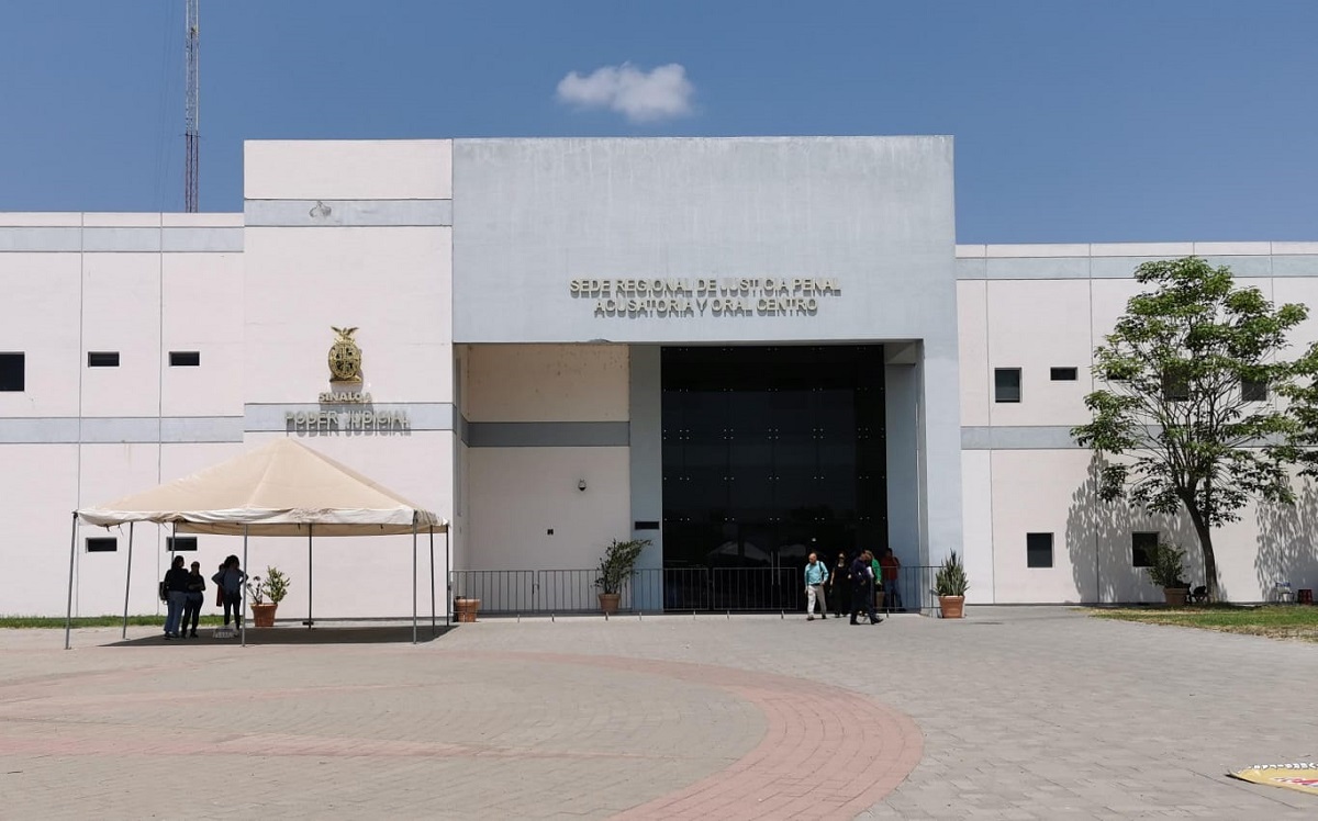 Por robar un comercio con lujo de violencia y robo de vehículo, vinculan a  proceso Francisco “N” en Culiacán