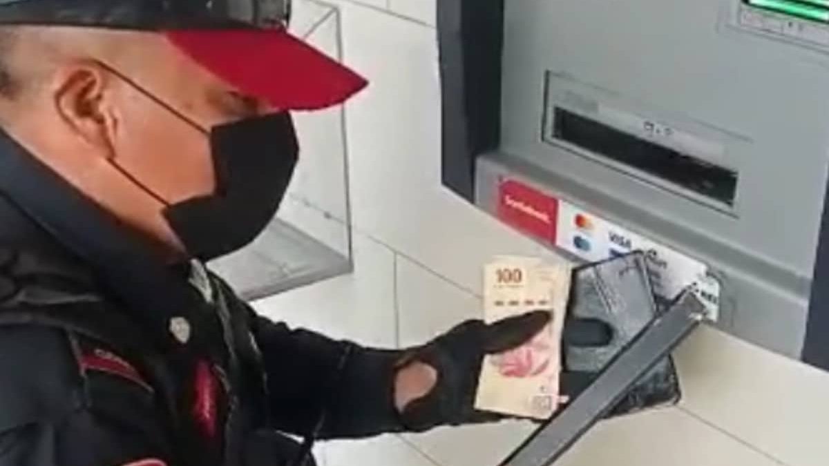 ¡Revise el cajero antes de retirar! Colocando una ‘trampa’ intentan robar efectivo en banco de Guasave