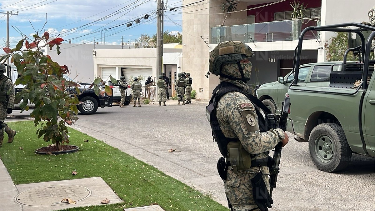 Se llevaron dos autos, dinero, y hasta cadenas de oro de una de las casas vandalizadas en Colinas de San Miguel