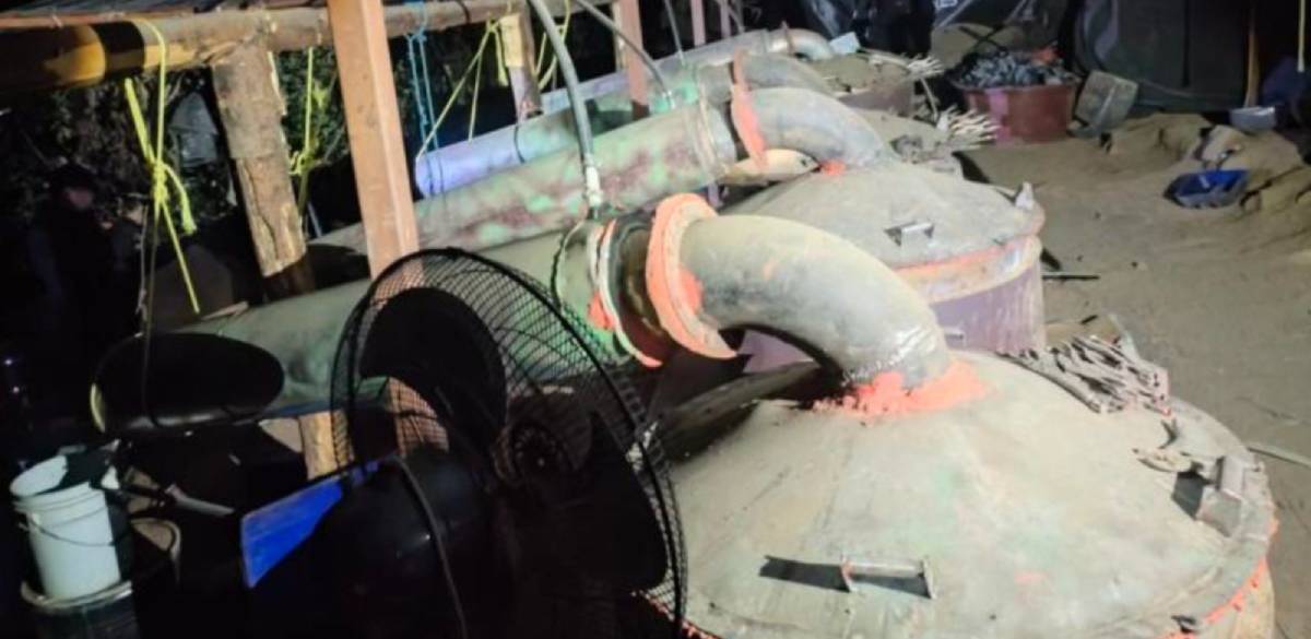 Desmantelan laboratorio clandestino en Santa Ana Ixtlahuaca, Estado de México