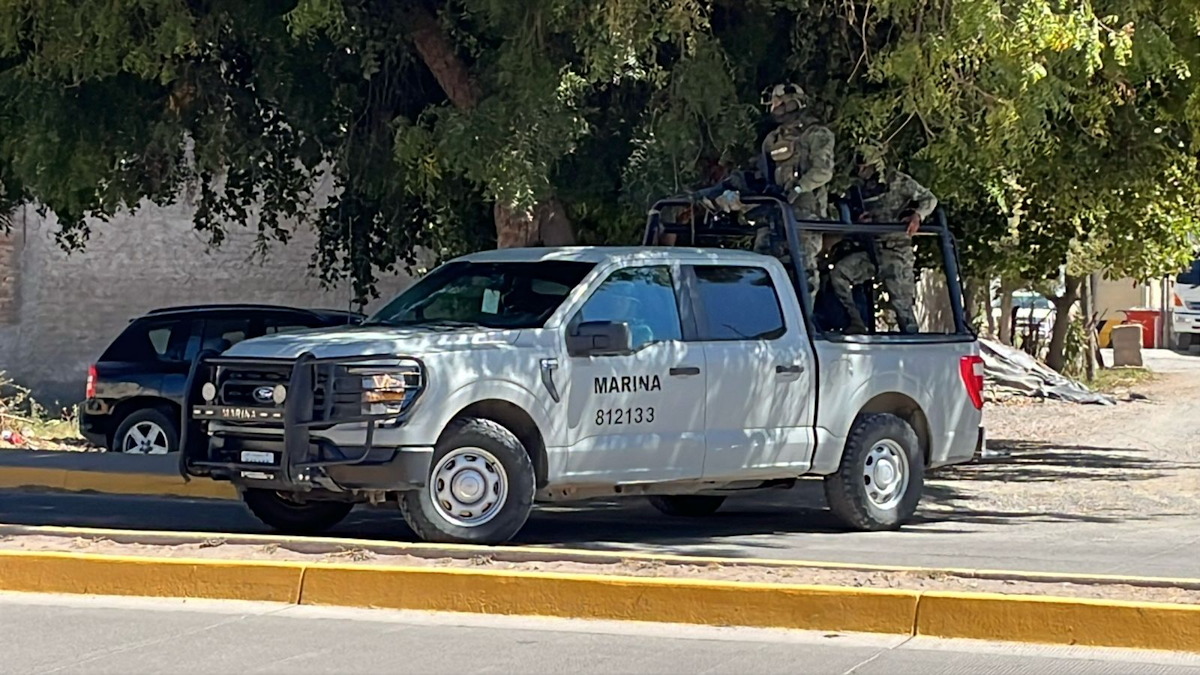 ¡Va de nuevo! Elementos de La Marina recorren la zona del bulevar Aceitunas, en Guasave