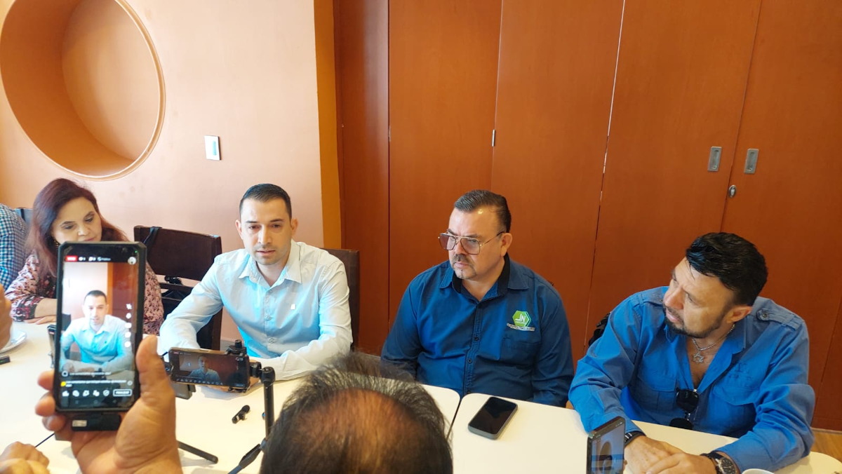 Empresarios del Évora fortalecen lazos comerciales pese a desafíos arancelarios