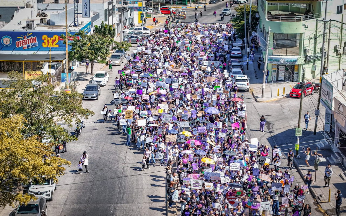 Culiacán se tiñe de morado: Con gritos de justicia, mujeres toman las calles para exigir un alto a la violencia