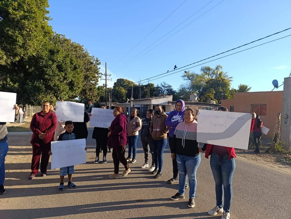 ¡Siguen sin intendente! No descartan nueva toma de primaria Democracia, en Guasave