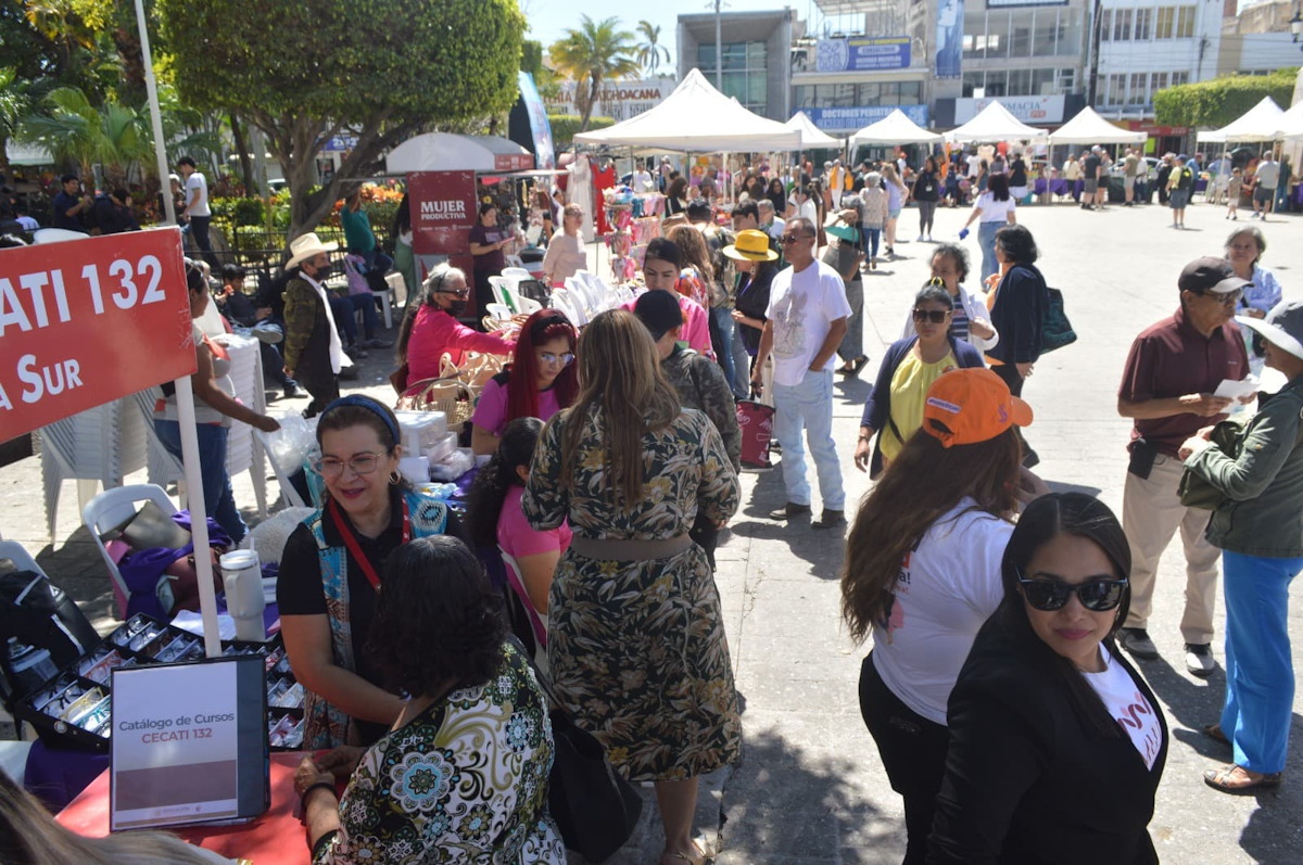 Realiza el IMMUjer bazar de artesanías y manualidades de mujeres empoderadas de Mazatlán
